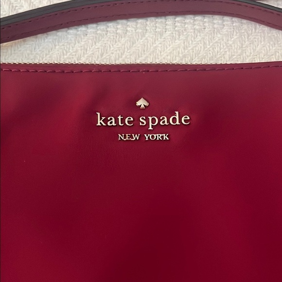 Kate Spade Chelsea The Little Better Nylon Medium Wristlet Pouch Cranberry NWOT - Picture 4 of 10